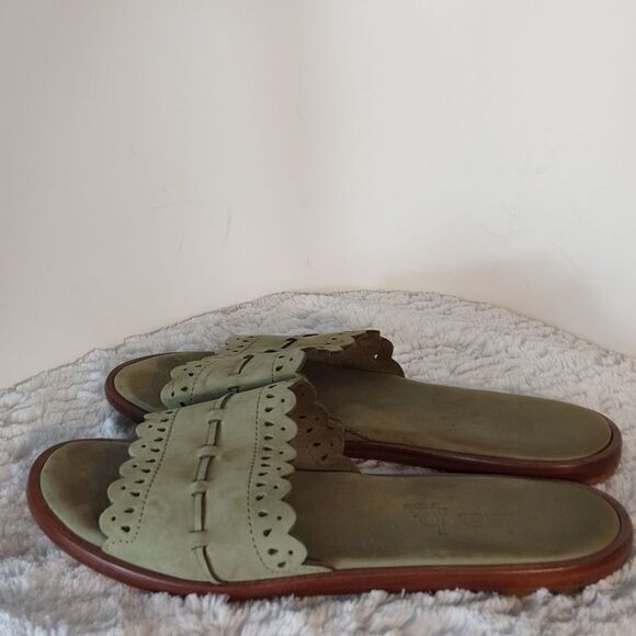 Lisa B Suede Woman's Slide Sandals - Picture 6 of 6